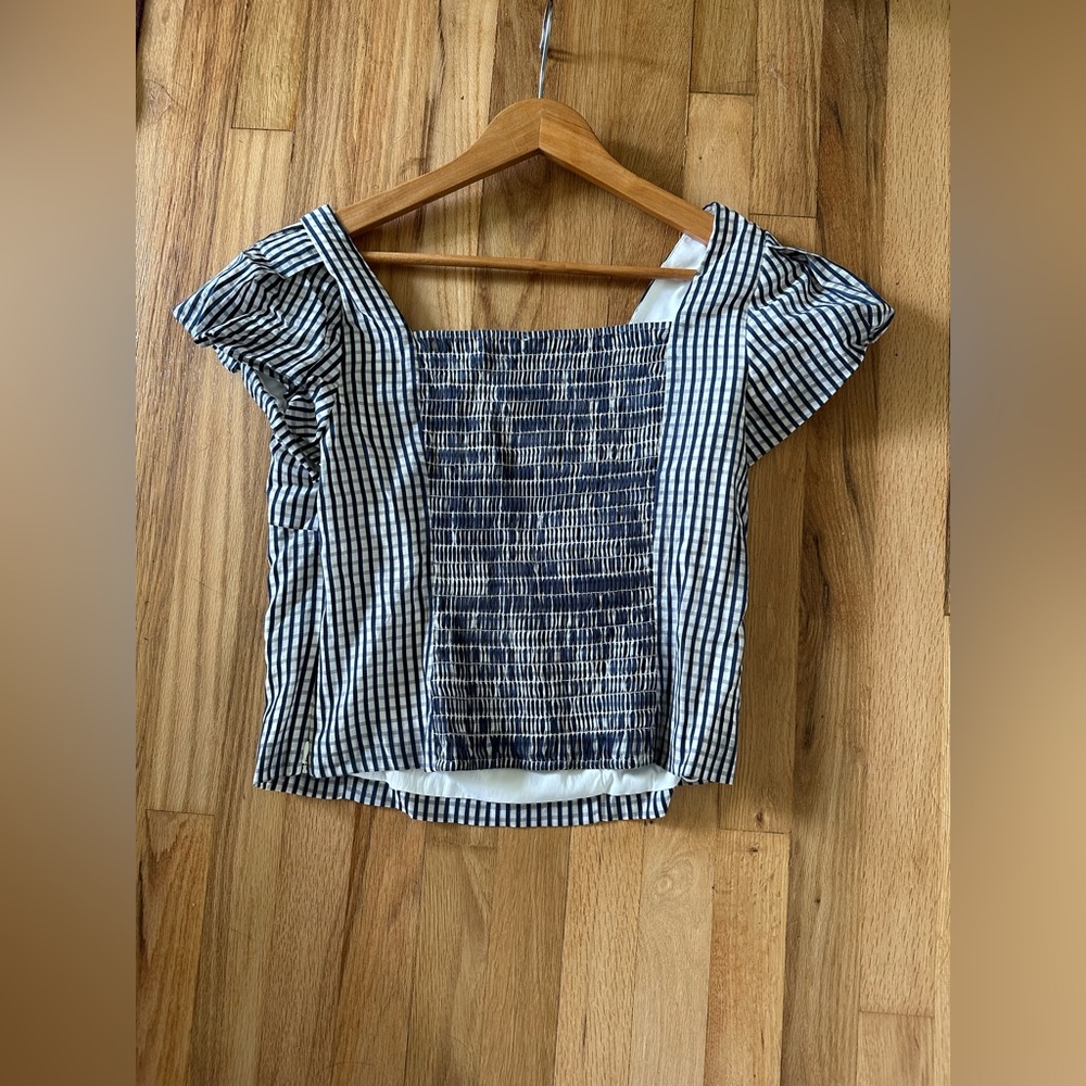 NWOT Gianni Bini Emily cropped navy/white rouche cropped top with elastic back - Picture 4 of 7
